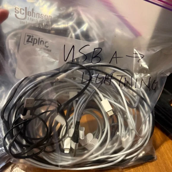 USB-A to Lightning Cable Bundle – Multiple Lengths – Mixed Lot - Picture 3 of 3